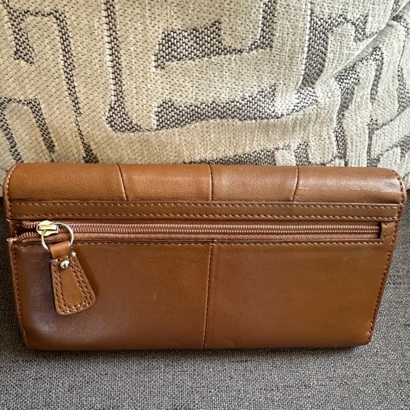 Coach Soho Chestnut Buckle Leather Wallet - Picture 2 of 7